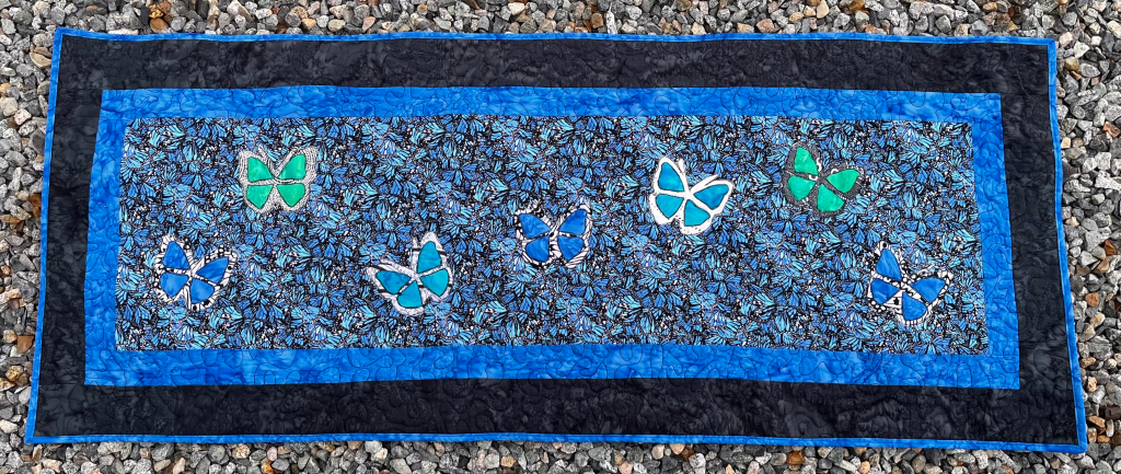 Mariposas Table Runner